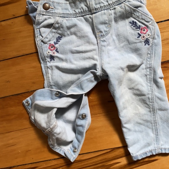 *4/$20* OshKosh B’gosh Embroidered Denim Overalls - Picture 5 of 7